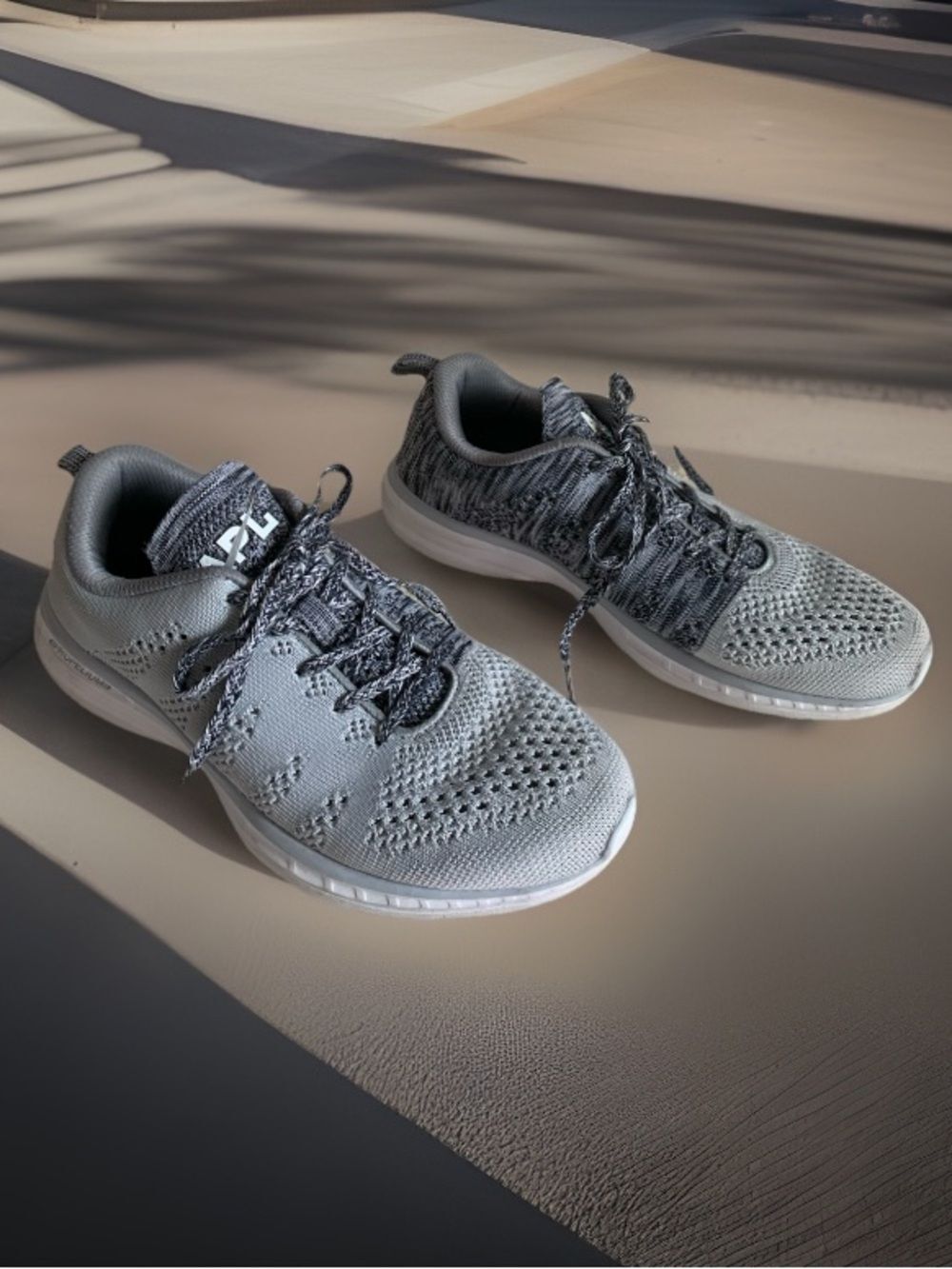 APL Techloom Pro Gray Womens 9 Running Training Shoes